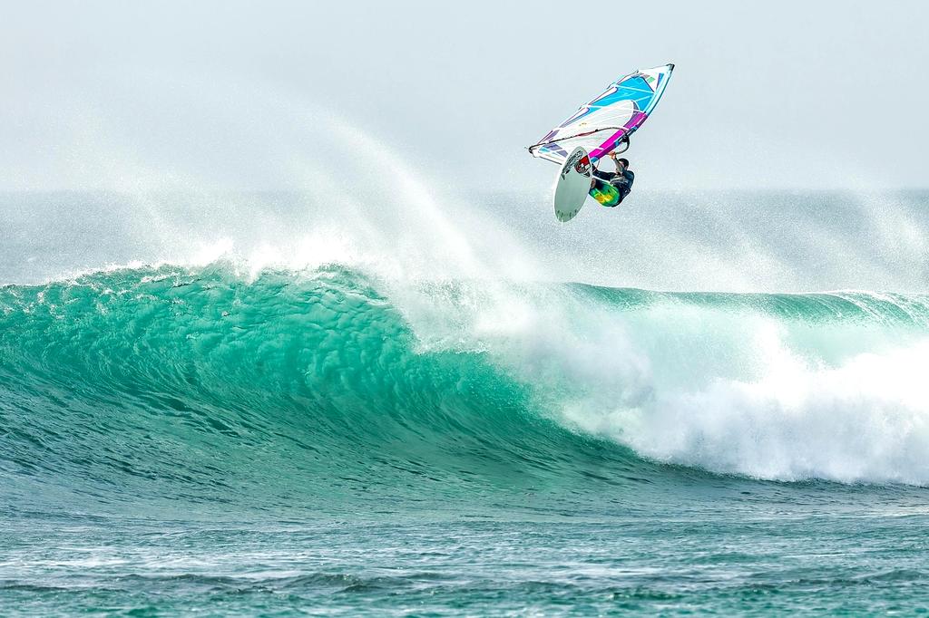 Zielony krajobraz z czystym środowiskiem naturalnym